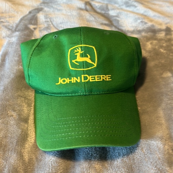 John Deere Merchandise lot of 3 - 2 adjustable hats - 1 size L short sleeve tee - Picture 2 of 4